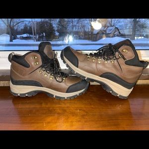 Eddie Bauer hiking boots men’s 9 1/2